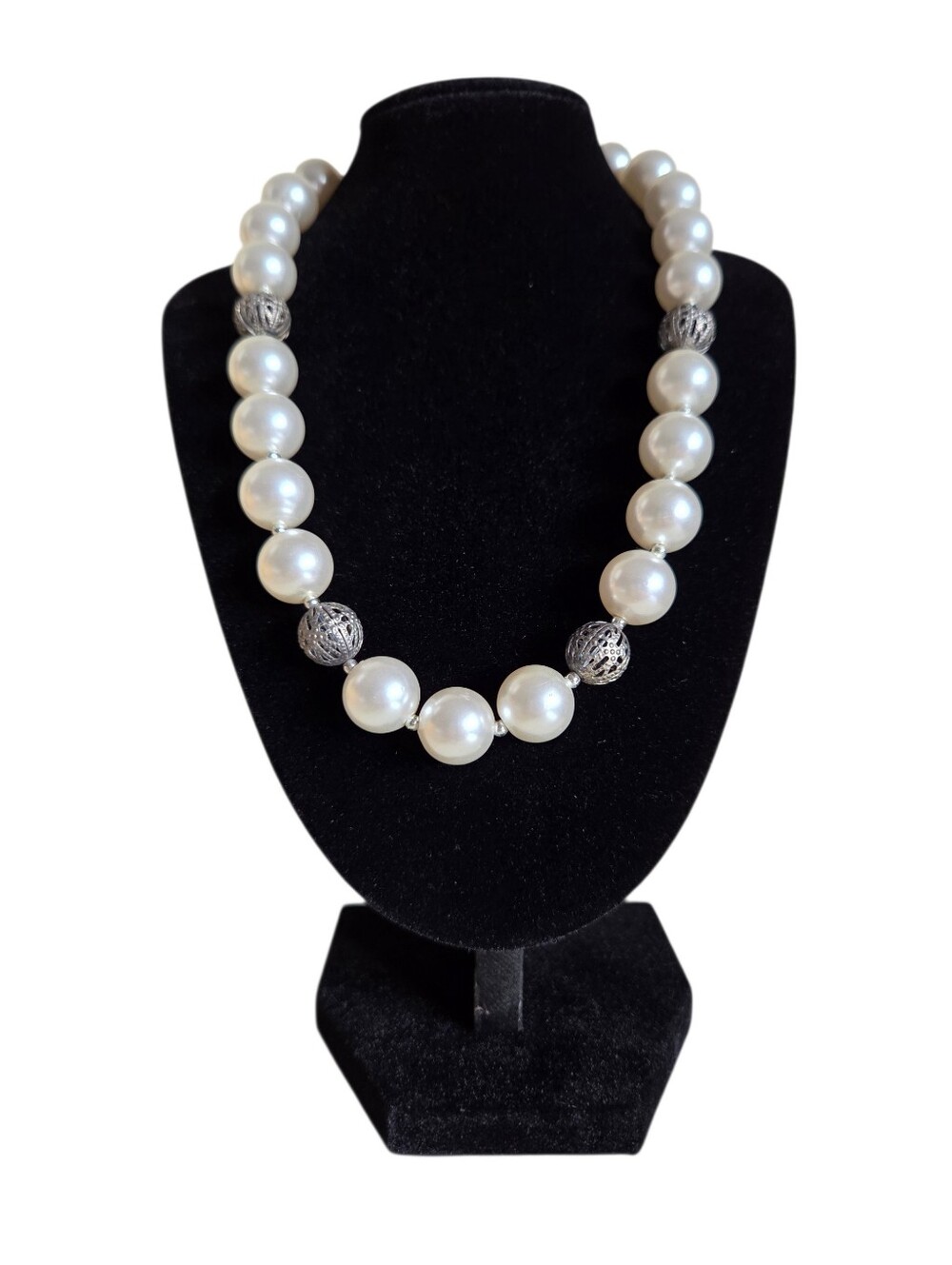 chunky faux pearl collar necklace silver filigree beads station choker